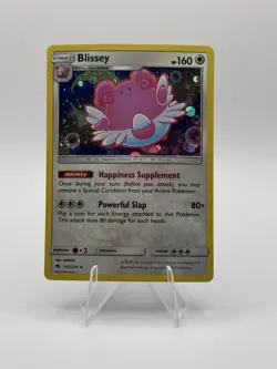 Blissey Cosmos Holo Lost Thunder Pokemon Card 153/214 - Image 1