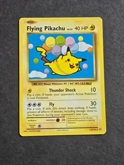 Pokemon FLYING PIKACHU 110/108 - EVOLUTIONS SET NON HOLO - NM+ - Image 1