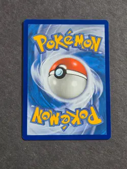 Pokemon FLYING PIKACHU 110/108 - EVOLUTIONS SET NON HOLO - NM+ - Image 2