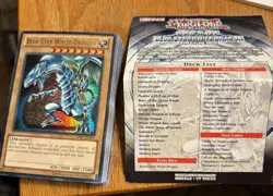 Saga of Blue-Eyes White Dragon Structure Deck - Image 1