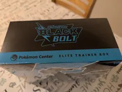 🔥 Pokemon Center ETB Scarlet & Violet Black Bolt BRAND NEW SEALED 🚚🔥 - Image 2
