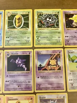 Shadowless Pokemon TCG Base Set 1999 Card Lot 20 Cards - Image 3