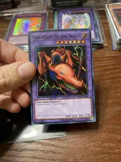 Yu-Gi-Oh! TCG Twin-Headed Thunder Dragon Metal Raiders MRD-EN120 Unlimited Super - Image 2