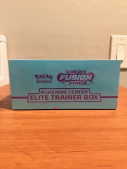 POKEMON TCG SWORD & SHIELD FUSION STRIKE POKEMON CENTER ETB - Image 4