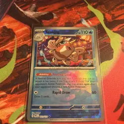 Holofoil - Seaking (Poke Ball Pattern) - 021/131 - SV: Prismatic Evolutions - NM - Image 1