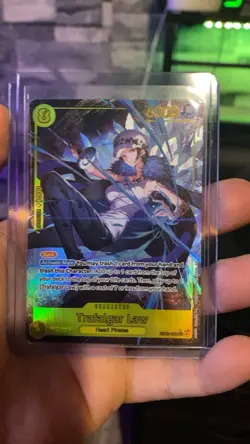 Trafalgar Law (Alternate Art) EB03-062 Extra Booster: One Piece Heroines Edition - Image 1