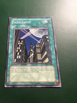 Skyscraper - GLD2-EN038 - Common - Limited Edition NM Yugioh - Image 1