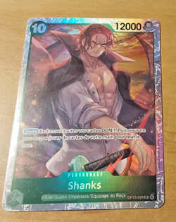 ONE PIECE CARD GAME HOLO CARTE FRANCAISE Shanks OP13-028 FR MINT - Image 1