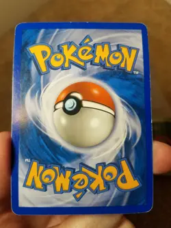 2007 POKEMON DIAMOND & PEARL BASE SET AZUMARILL REVERSE HOLO CARD 18/130 - Image 2