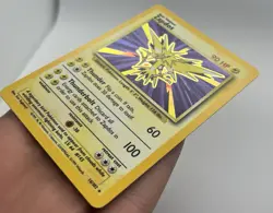 Pokemon TCG Zapdos Base Set 16/102 Holo 1999 - Image 2