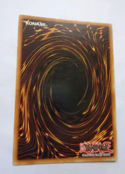 Total Defense Shogun CT1-EN001 (Secret Rare, Limited, Lightly Played / LP) - Image 4