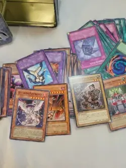 Vintage 90's Yu-Gi-Oh Cards 222 Card Lot w/vintage Tin from 1996, NOT Searched - Image 4