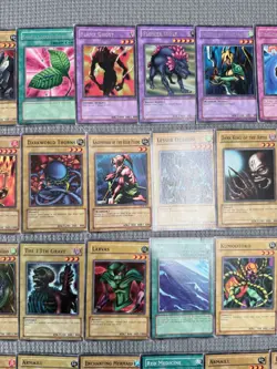 Yu-Gi-Oh! Vintage 65 Card Lot - Legend of Blue Eyes Set - Non Holo - LP/MP - Image 3