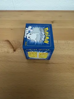 SEALED MEWTWO Pokemon 23K Gold Plated Trading Card 1999 Burger King Limited Blue - Image 2