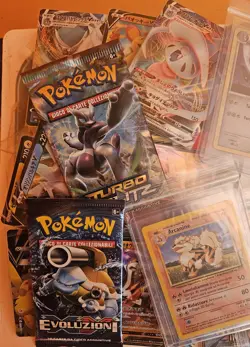 Lotto 4kg carte Pokemon NM/MINT lingua 🇮🇹/🇯🇵 + articoli sealed vintage 🇮🇹 - Image 2