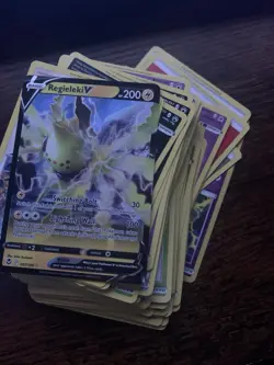 Pokemon Lot 80+ Cards! - Image 1