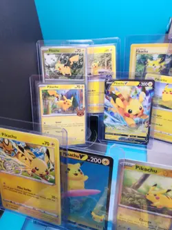 Pokemon 18 Pikachu card LOT - no dupes - Image 2