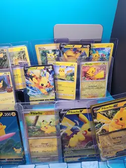 Pokemon 18 Pikachu card LOT - no dupes - Image 4
