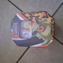 Pokemon Trading Card Game: Eevee Evolutions Flareon V Tin w/ 4 Booster Packs - Image 2
