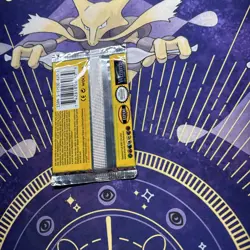 1999 Pokemon Jungle Booster Pack Factory Sealed Trading Card Game VINTAGE 742818060639 - Image 2