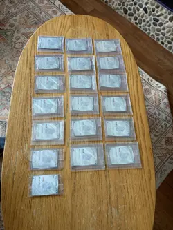 x17 Crabominable 149/142 Holiday Stamp sealed Promo Lot Of 17 Cards - Image 2