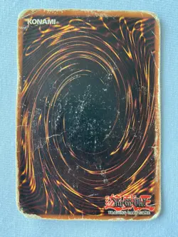 Yu-Gi-Oh! Blue-Eyes White Dragon SDK-001 Unlimited Ultra Rare HP x3 - Image 4