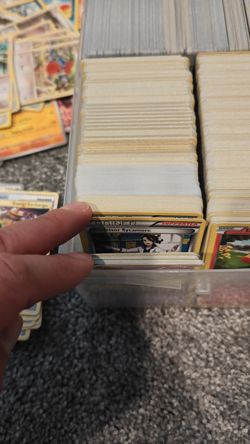 lot hundreds of common and uncommon pokemon cards spanning several sets - Image 2