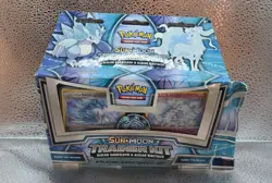 Pokemon Sun & Moon Trainer Kit Alolan Sandslash & Alolan Ninetales - Image 1