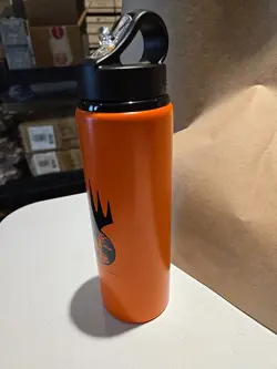 Magic The Gathering Be Legendary 2025 ORANGE water Bottle Convention Exclusive - Image 3