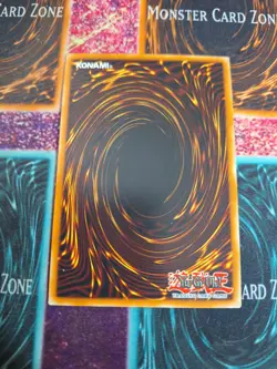 Yu-Gi-Oh! TCG Blackwing - Gale the Whirlwind GLD3-EN021 Limited Gold Rare NM a1/ - Image 3