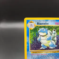 Blastoise 2/102 Pokemon Card - Celebrations: Classic Collection - NM - Image 3
