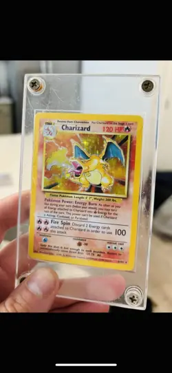 Pokemon TCG - 1999 Base Set - 4/102 Holo Rare Charizard Unlimited - Image 2