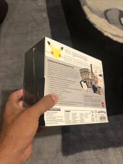 POKEMON CELEBRATIONS ETB (2021) BRAND NEW FACTORY SEALED 820650809439 - Image 2