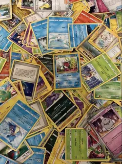2.5LB Lot of Mixed Assorted Pokemon Cards CCG TCG Trading Cards Incl Holo Cards - Image 5