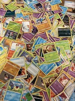 2.5LB Lot of Mixed Assorted Pokemon Cards CCG TCG Trading Cards | w/ Holo Cards - Image 4
