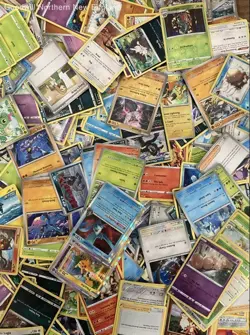 2.5LB Lot of Mixed Assorted Pokemon Cards CCG TCG Trading Cards Incl Holo Cards - Image 2