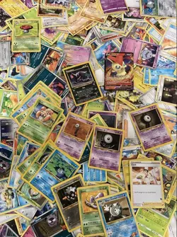 2.5LB Lot of Mixed Assorted Pokemon Cards CCG TCG Trading Cards Incl Holo & Vtg - Image 2