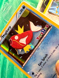 Magikarp 🐟 Toys R Us Stamp SEALED Promo 22/83 Holo 2016 Pokemon TCG NM/MINT - Image 4