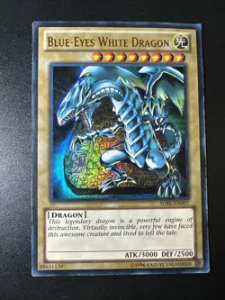 Yugioh Blue-Eyes White Dragon SDBE-EN001 Ultra Rare 1st Ed LP - Image 1