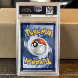 Pokemon TCG Umbreon v Holo Ultra Rare Card 094/203 Evolving Skies PSA 9 - Image 2