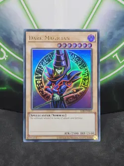 Yugioh Dark Magician LOB-EN005 Ultra Rare 25th Anniversary NM - Image 1