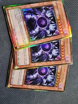 3x Caius The Shadow Monarch Gold Rare GLD2-EN033 Yugioh LP/NM - Image 1
