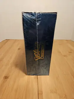 Pokemon Mega Charizard Ultra-Premium Collection Box - Image 2