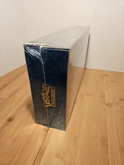 Pokemon Mega Charizard Ultra-Premium Collection Box - Image 3