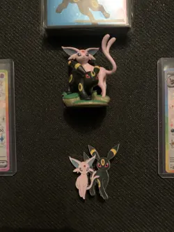 Pokemon Prismatic Evolutions. Umbreon Espeon black star promo figure collection. - Image 4