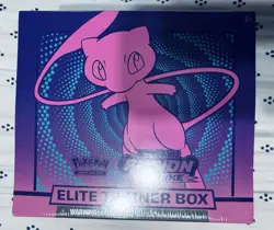 Nintendo Pokemon TCG: Sword & Shield Fusion Strike Elite Trainer Box 820650809330 - Image 1