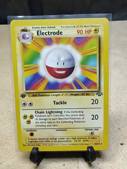 Electrode Pokemon 1st Edition Base Set 1999 Rare - Image 2