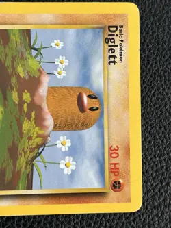 Pokemon Card Diglett 47/102 Base Set Error Fighting Symbol Misprint LP - Image 2