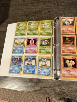 Pokemon 1995 Base Set Binder Lot. Most 1995, a couple 2015. - Image 3