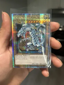 Yugioh Blue-Eyes White Dragon LC01-EN004 Quarter Century Rare Limited Edition - Image 1